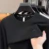 Sudadera de aire de manga larga con cuello redondo para otoño para hombre, nuevo estilo 2026, suave y cómoda, capa base cálida para hombre