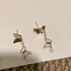 [Mariposa de Jade Dorado] Pulsera Medieval de Mariposa Dorada Cepillada con Diamantes Centelleantes para Mujer, Lujo Accesible Exquisita Joyería de Mano Retro de Nicho