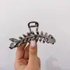 Presilha de Cabelo Garra Espinha de Peixe Feminina Verão Coreia do Sul Grampo Elegante Presilha Tubarão Tamanho Grande Acessório de Cabelo Sensação Metal Presilha de Cabelo Garra