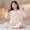 Pijama infantil, colección primavera y otoño, pijama fino de algodón de manga larga con estampado de nubes para niñas, nuevo estilo 2026, ropa de estar popular para niñas