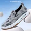 Zapatos de lona para hombre, nuevos modelos primavera/verano, versátiles, cómodos, modernos, zapatillas slip-on de moda, zapatos casuales, zapatos de tela, venta al por mayor transfronteriza