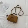 Bolsa de mão pequena requintada de alto valor, bolsa de mão da moda, individualista, estilosa, nicho, bolsa para celular, bolsa de ombro único, bolsa transversal da moda