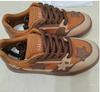 Baikuang estilo coreano 2023 novos sapatos femininos de alta qualidade em sapatos de prancha Star all-match da moda, sapatos brancos de nicho plano estilo Hong Kong