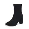 Botas Slim de Tamanho Grande, Botas Curtas de Salto Alto, Novo Estilo de Comércio Exterior, Botas de Moda em Camurça, Botas Stretch de Bico Fino para Outono e Inverno, Botas Chelsea