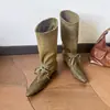 Botas de salto bloco com cadarço e bico fino retrô para mulheres, versáteis e afinam a silhueta para o outono, botas de cowboy western com aumento interno de altura, botas de montaria femininas
