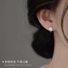 Pendientes de estilo coreano con circonitas simples y hebilla circular para mujer, ligeros, de lujo, de alta gama, elegantes, de estilo frío, nuevos y a la moda.