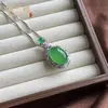 Collar de Jade Huevo de Paloma Incrustado con Ágata Natural, Colgante de Paz Finamente Elaborado con Forma de Hoja, Colgante de Calcedonia, Cadena para Clavícula