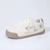 2026 Nuevos Zapatos de Entrenamiento Alemanes Versátiles de Cuero Energéticos Lindos Cómodos Planos Alto Valor Estilo Coreano Casual para Mujer