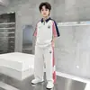 Traje de Verano de Manga Corta para Niños 2026 Estilo Coreano Nuevo Delgado Transpirable Camisa Polo Infantil para Niños Mayores, Fresco y Elegante