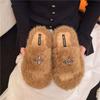 Zapatillas Peludas de Suela Gruesa con Cruz de Metal Versátiles Retro de Moda 2025 Nuevo Estilo Otoño e Invierno Zapatillas de Casa de Algodón