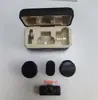 Microfone sem fio Bluetooth K8K9 com redução inteligente de ruído para transmissões ao vivo e vídeos. Microfone de lapela sem fio para uso individual ou em dupla.