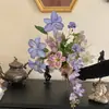 Flores Artificiales Moradas Iotc Monet Garden para Lugares de Foto de Moda, Montaje de Escenas, Escaparates y Decoración Suave con Flores Falsas