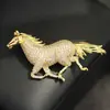 Broche de Caballo del Zodiaco Animal Estilo Chino, Lujo de Gama Alta, Circonita Microincrustada, Pin de Caballo Tridimensional, Unisex