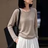 Blusa de tricô de gola redonda com bainha dobrada e manga longa, pronta para usar, camada base versátil, fina para primavera e outono, top interno elegante para mulheres