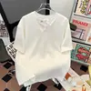 Camiseta de Verano Fina con Cuello en V y Mangas Cortas para Hombre, Marca Casual de Moda, Estilo Japonés Deportivo, Diseño Juvenil Simple, Top de Moda