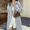 Bolso de Mano Mini Boston Estampado de Leopardo con Lunares Estilo Otoño 2026 para Mujer Retro Gamuza Pequeño Cruzado Cilindro Redondo Bolsa Pequeña