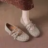 2026 Zapatos de Mujer de Estilo Relajado de un Solo Color Punta Redonda Boca Baja Lunares Casual Suela Suave Zapatos con Aumento Interno de Altura Estilo Coreano