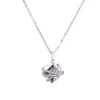 Popular Moda Europea Morado Hueco Colgante de Cuatro Hojas Collar Nicho Lujo Ligero Celebridad de Internet Cadena para Clavícula Joyería de Verano