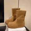 Botas de nieve para mujer de suela plana, zapatos de algodón elegantes, botines de otoño, estilo francés de felpa, versátiles, nuevo modelo 2026, cálidos