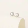 Pendientes Pequeños de Botón con Aguja de Plata S925 Incrustaciones de Diamante Perla para Mujer Estilo Simple con Carácter Fragancia Pequeña Versión Coreana Atmosférica Pendientes de Moda con Carácter