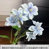 Diseño de Escena de Boda con Flores Artificiales Azules, Arreglo de Piso con Flores Falsas, Phalaenopsis, Tulipanes, Arreglo Floral Decorativo Suave