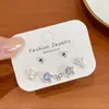 Conjunto de Brincos Borboleta Menta Mambo para Mulheres, Pino de Prata, Flor Doce de Pérola, Brincos Versáteis Frescos e de Luxo Leve para o Verão