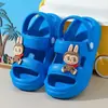 Pantuflas de Verano 2025 Nuevas Ropa Exterior Infantil Sandalias Lindas de Cachorro Dibujos Animados Sandalias Suaves para Baño Niño Pequeño