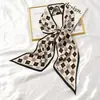 Bufanda Larga Pequeña de Seda Cinturón para el Cabello Corbata de Bolsillo de Alta Gama Cinturón de Cinta Lazo para el Cabello de Mujer Primavera y Otoño Combinación Perfecta