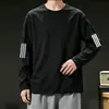 Camiseta esportiva casual masculina de manga longa estampada, moderna para adolescentes, adequada para todas as estações, gola redonda, top básico de manga longa