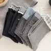 Calcetines de otoño e invierno hasta la pantorrilla para mujer, con encaje, rayas estilo japonés, patrones de rombos, diseños versátiles y un estilo juvenil y preppy, hechos de algodón y con un borde festoneado