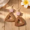 Aretes Florales Hechos a Mano de Rafia Estilo Festivo, Aretes Étnicos de Gama Alta de Nicho, Aretes Únicos y Hermosos al por Mayor