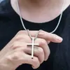 Collar con colgante de cruz cuadrada estilo hip hop retro de acero de titanio, estilo europeo y americano, con letras cuadradas de moda para hombre y mujer