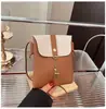 Nova bolsa mini para celular 2026, bolsa feminina da moda estilo coreano em PU, bolsa de ombro colorida, bolsa mini para celular