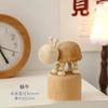 Adornos de Artesanía de Madera Creativos DIY Embrión Blanco Animal de Madera Movible Adornos Decorativos de Escritorio para Dormitorio Infantil
