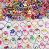 Barraca de tiaras de desenho animado explosões corda de cabelo nova infantil coreana fofa bebê elástico pequeno Acessórios de cabelo para meninas Atacado