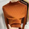 Tricô Branco Meia-Gola para Mulheres Estilo Outono/Inverno Chique Vazado Ajustado Camada Interna Suéter Top Curto de Base