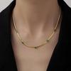 Collar Yunyao Estilo Europeo y Americano Personalizado de Moda con Circonita Esmeralda para Mujer, Cadena para Clavícula de Diseño Nicho de Lujo Ligero en Oro K con un Toque de Alta Gama