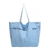 Bolsa de ombro minimalista estilo coreano, bolsa tote casual da moda 2026, grande capacidade, leve e adequada para compras