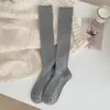 Calcetines de lana para pantorrilla para mujer 2025 Nuevo estilo Calcetines largos en color café, Adelgazantes, Antideslizantes, Que no se caen, Calcetines altos cálidos para otoño e invierno