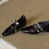 Estilo bohemio, diseño de remaches de nicho, punta cuadrada, nueva colección 2026, zapatos Mary Jane de plataforma para mujer, planos de una sola correa