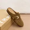 Mules de mujer con hebilla metálica estilo Birkenstock, nueva colección otoño 2026, piel de ante, diseño de punta cerrada, estilo casual y retro, perfectos para llevar al aire libre