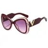 Gafas de sol de moda transfronterizas, nuevo estilo de influencer europeo y americano Ins 2025, forma de V, montura grande tipo mariposa para mujer, adelgazantes y con protección UV