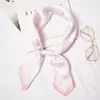 Pañuelo Cuadrado Fresco y Elegante para Mujer 70cm Pañuelo Pequeño de Seda Pañuelo Blanco Elegante Verano Primavera y Otoño Versátil Nuevo 2022 Pañuelo