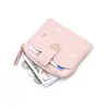Nova carteira feminina curta, doce e estilosa, com bordado em formato de coração, perfeita para guardar cartões e identidade, e como um pequeno porta-moedas - um ótimo presente de aniversário para meninas