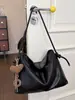 Bolsa de ombro vintage transfronteiriça para mulheres, nova bolsa de axila de nicho de alto valor, bolsa versátil de ombro e transversal atacado