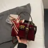 Bolso Pequeño Retro de Lujo Ligero 2025 Otoño Nuevo Moda para Mujer Bolso Cruzado Versátil Bolso de Mano Retro Estilo Kelly