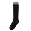 Calcetines de Pantorrilla Retro con Volantes de Color Contrastante Empalmados para Mujer Otoño e Invierno Ropa Exterior Rayas Verticales Apariencia Adelgazante Estilo Coreano Estilo Preppy Calcetines Hasta la Rodilla