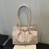 Bolsa de ombro tote grande, simples, versátil para o dia a dia, de alto valor, nicho de moda nova europeia e americana 2026