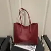 Bolsa de Gran Capacidad para Mujer 2026 Nuevo Estilo Simple Versátil Bolso de Hombro de Moda Este Año para el Trabajo y los Viajes Cotidianos Bolso Tote con Bloques de Color