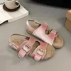 Hebilla de Cinturón Versátil Estilo Coreano Sandalias de Punta Redonda Punta Abierta de una Sola Tira para Mujer, Nuevas Sandalias Versátiles de Suela Gruesa para Primavera y Verano 2026
